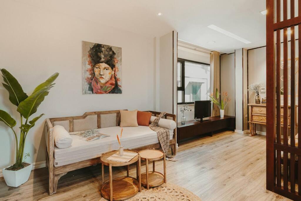 Homestay Giua Long Ha Noi - 10 Phut Den Pho Co Hanoi Kültér fotó